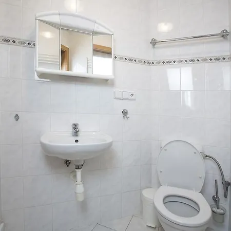 Barborka Konukevi 3*